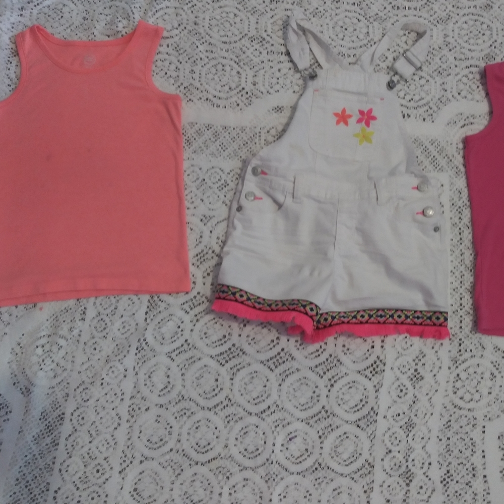 Aprons with tank top1